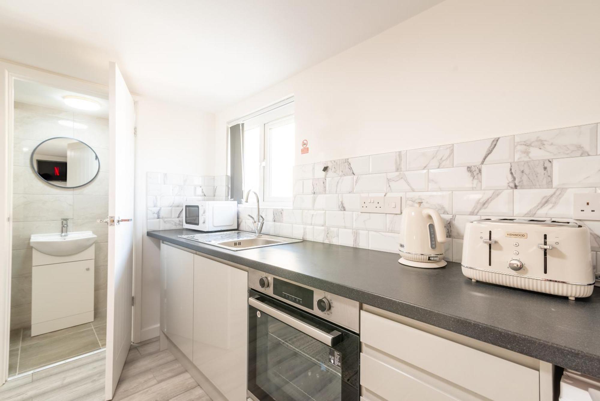 Cosy Cardiff Apartments - Garden Lounge Buitenkant foto