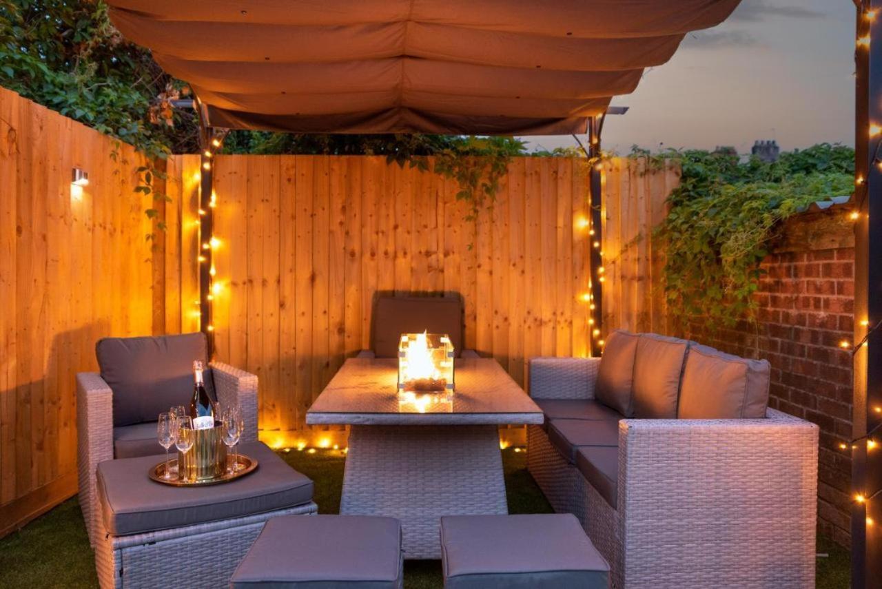 Cosy Cardiff Apartments - Garden Lounge Buitenkant foto