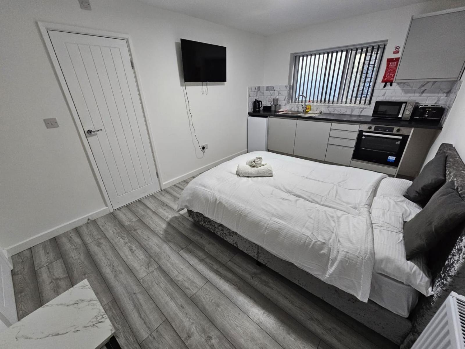 Cosy Cardiff Apartments - Garden Lounge Buitenkant foto
