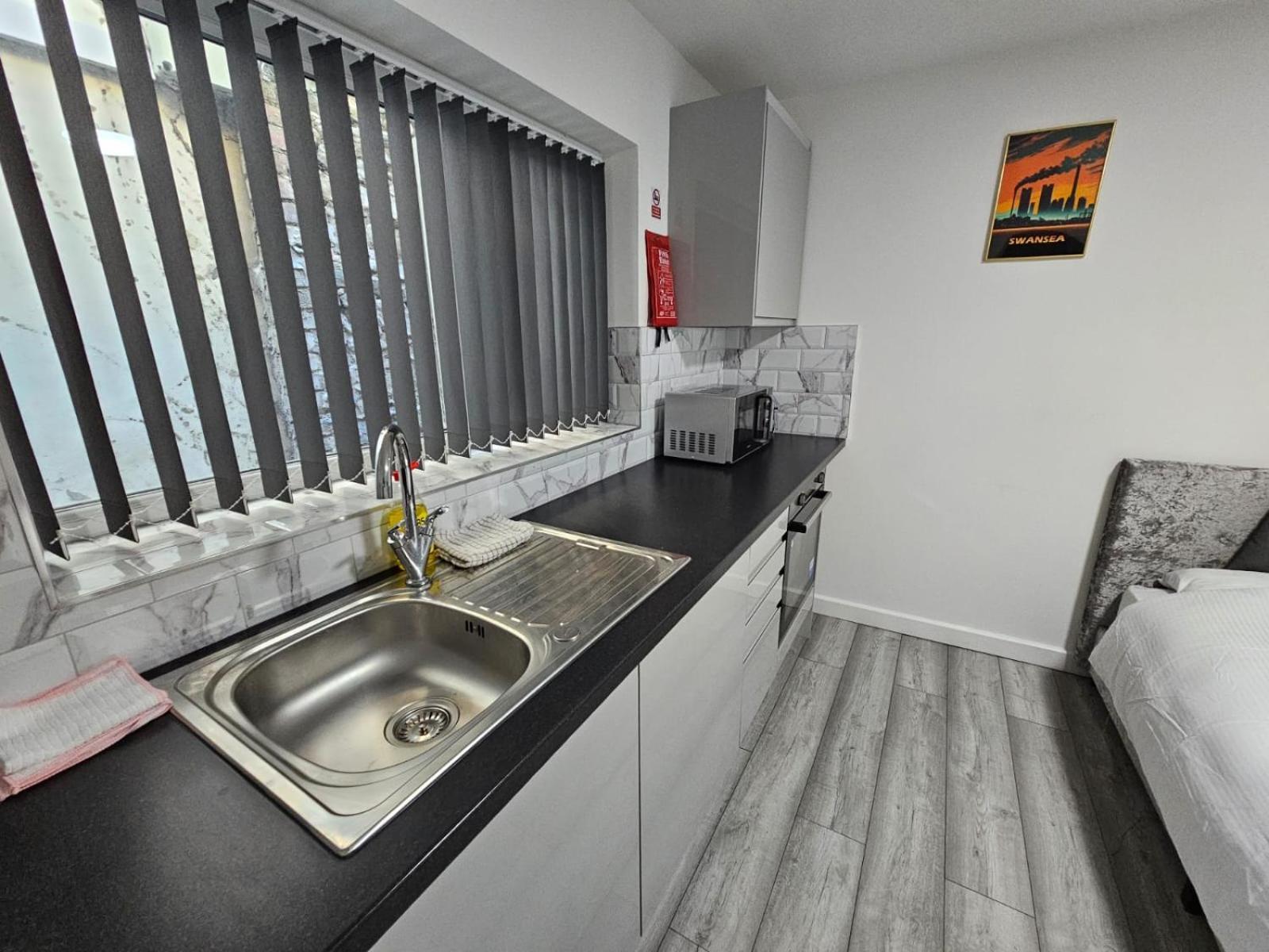 Cosy Cardiff Apartments - Garden Lounge Buitenkant foto